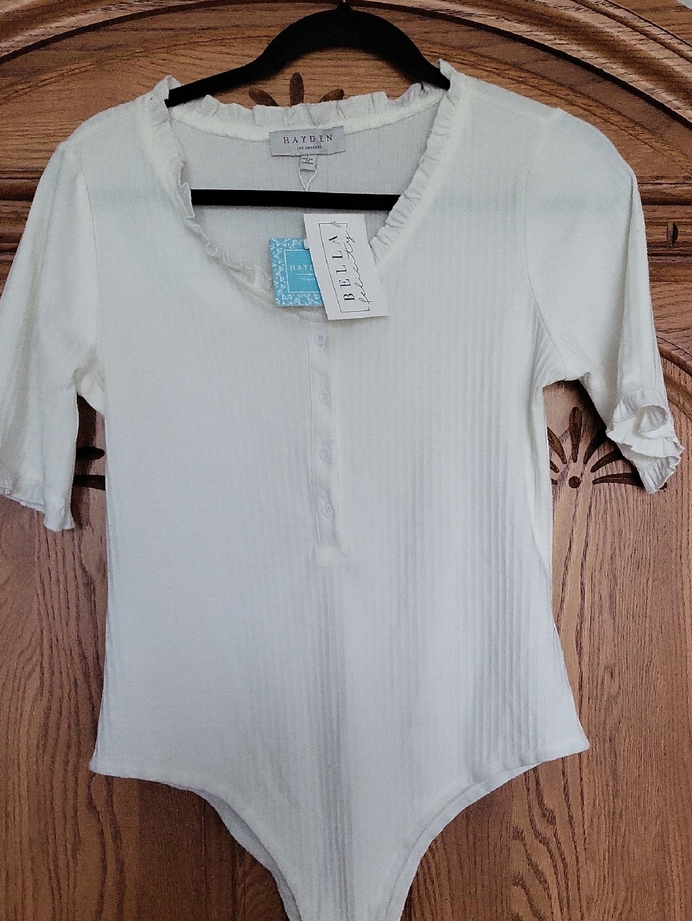 Hayden Cream Ribbed Button-Front Ruffle-Trim Bodysuit